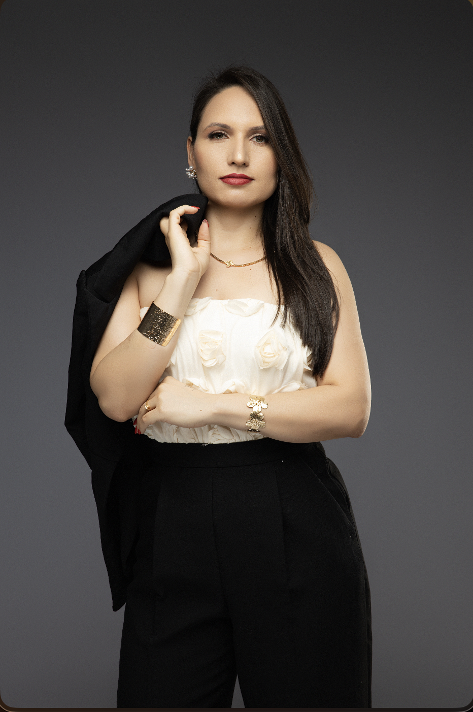 Suellen Esteves, lash artist e instrutora